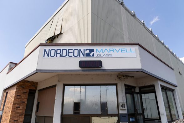 Cession à Nordéon et Marvell Glass