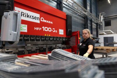 Agrandir l'image 87117 sur 3, fenêtre modale