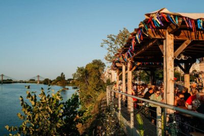 Agrandir l'image 87140 sur 3, fenêtre modale